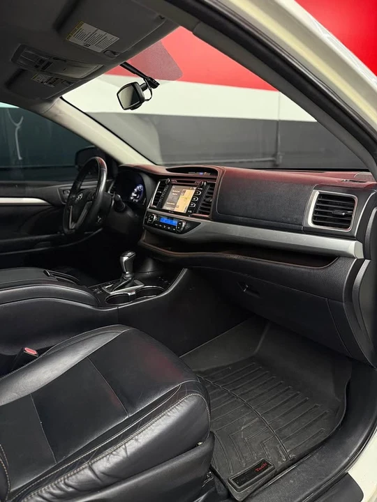 2015 Toyota Highlander - Image 5 of 11