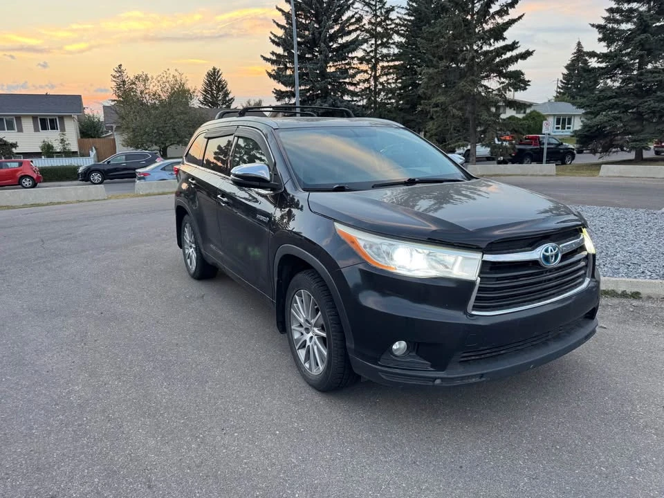 2015 Toyota Highlander - Image 2 of 12