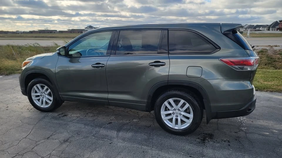 2015 Toyota Highlander - Image 3 of 10