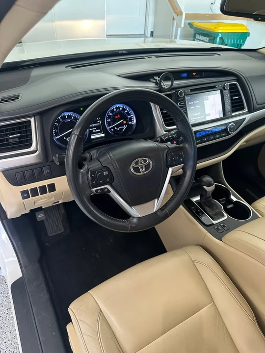2015 Toyota Highlander - Image 4 of 10