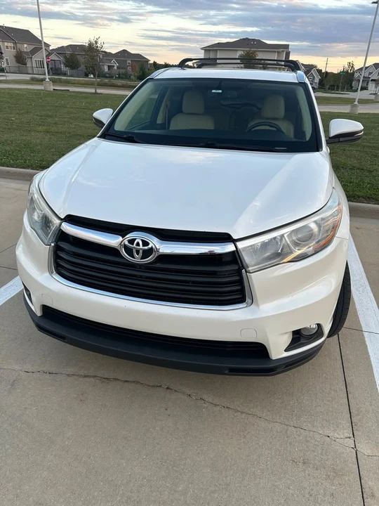 2015 Toyota Highlander - Image 3 of 10