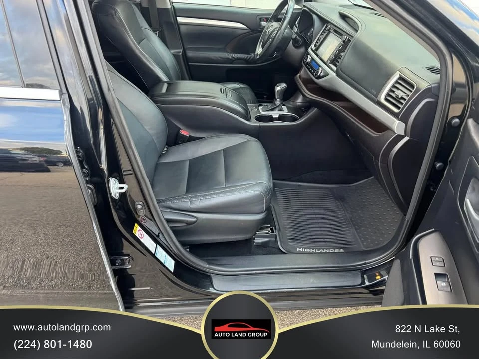 2015 Toyota Highlander - Image 18 of 20