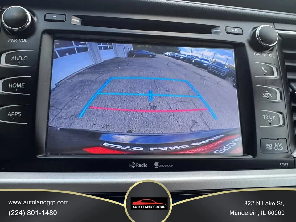 2015 Toyota Highlander - Image 14 of 20