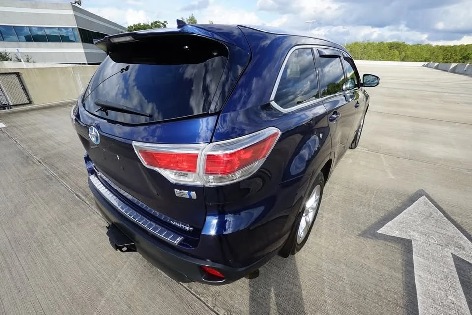 2015 Toyota Highlander - Image 2 of 5