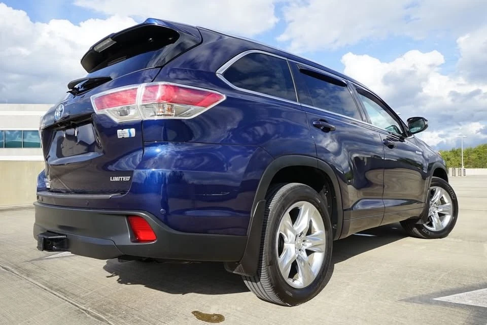 2015 Toyota Highlander - Image 11 of 12