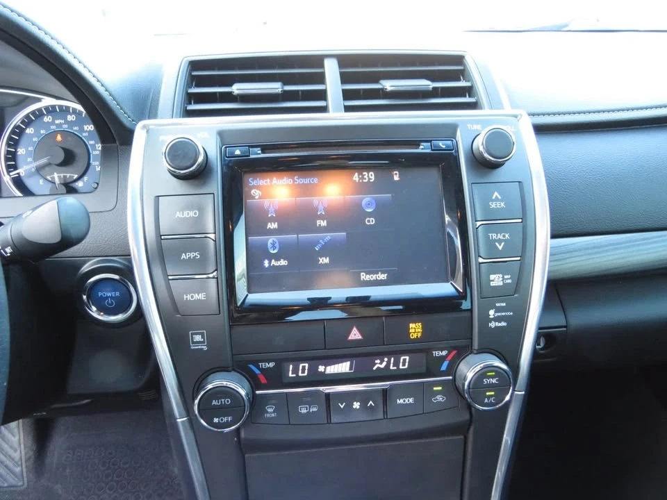 2015 Toyota Camry 7th Gen - Image 8 of 12