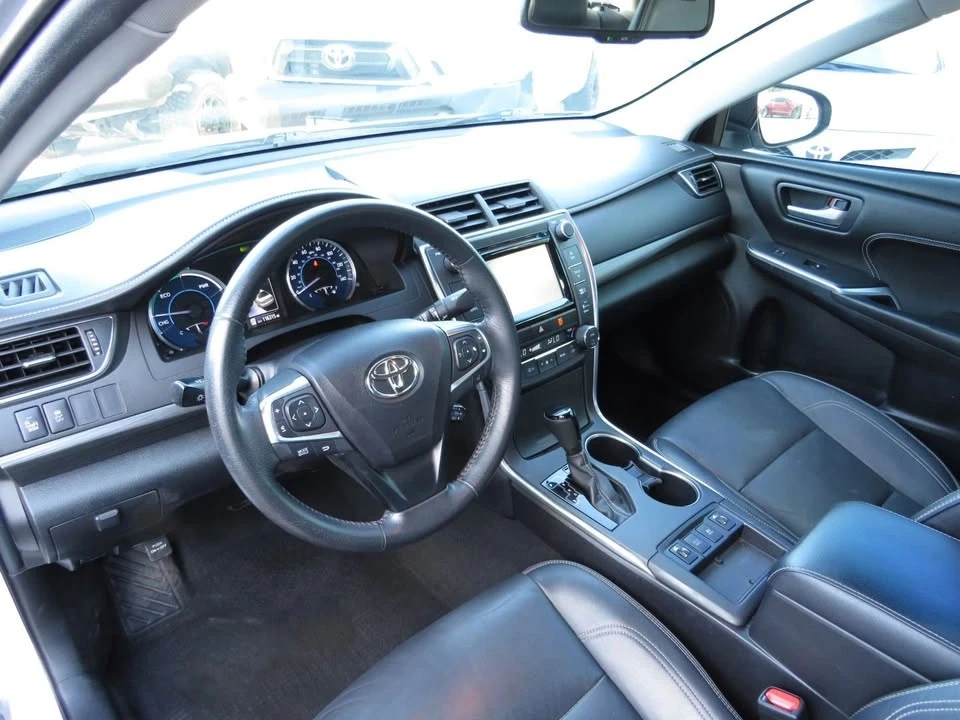 2015 Toyota Camry 7th Gen - Image 2 of 12