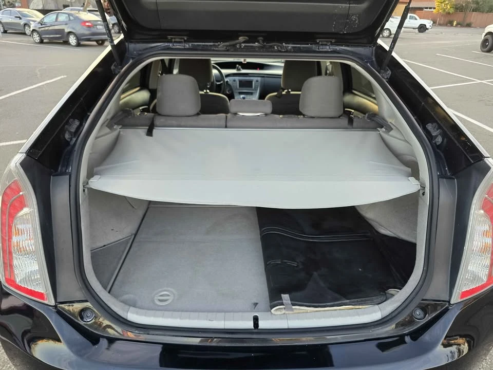 2015 Toyota Prius 3rd Gen - Image 12 of 12