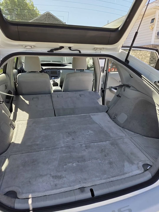 2015 Toyota Prius 3rd Gen - Image 8 of 12