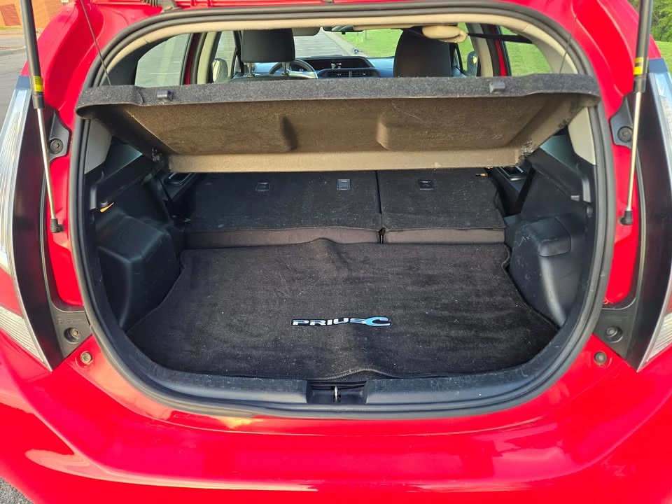 2015 Toyota Prius 3rd Gen - Image 3 of 10
