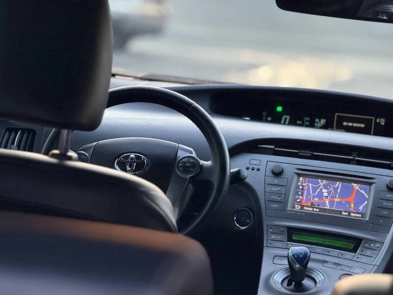 2015 Toyota Prius 3rd Gen - Image 19 of 20