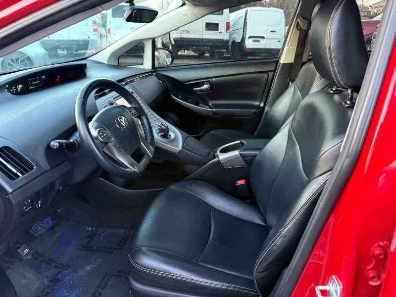 2015 Toyota Prius 3rd Gen - Image 8 of 20