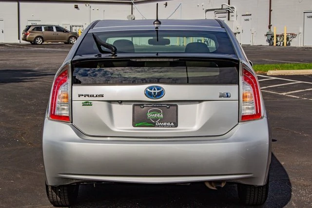 2015 Toyota Prius 3rd Gen - Image 8 of 20