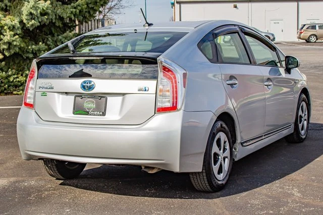 2015 Toyota Prius 3rd Gen - Image 9 of 20