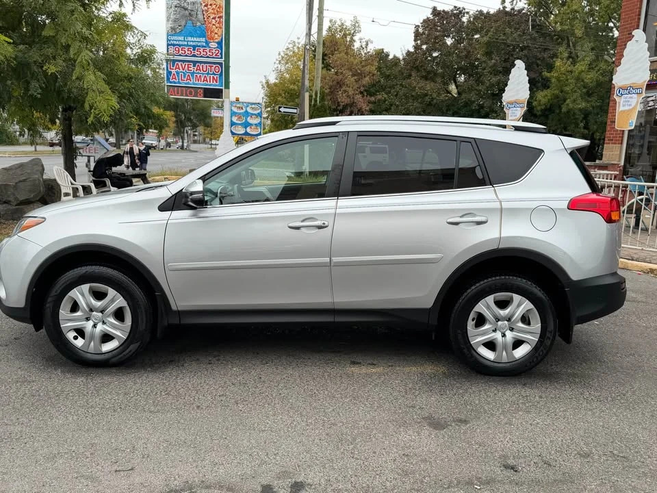 2015 Toyota RAV4 4th Gen - Image 2 of 17