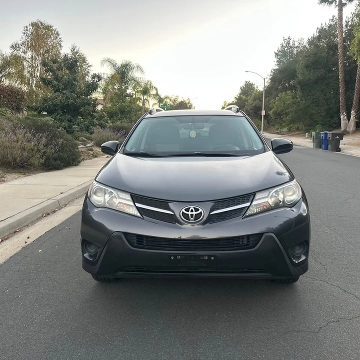 2015 Toyota RAV4 4th Gen - Image 2 of 7