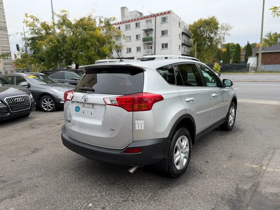 2015 Toyota RAV4 4th Gen - Image 10 of 17