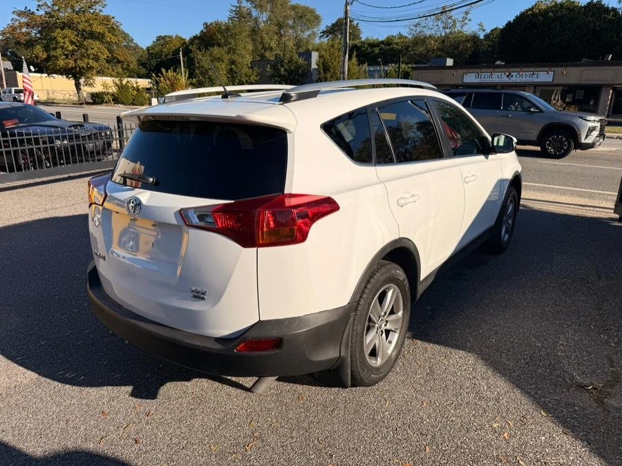 2015 Toyota RAV4 4th Gen - Image 10 of 20