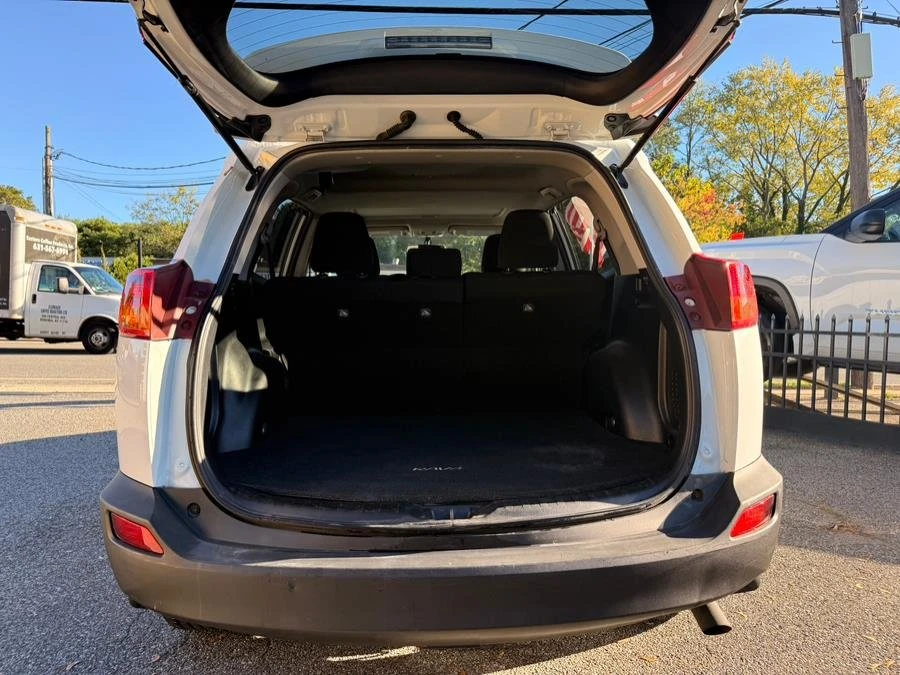 2015 Toyota RAV4 4th Gen - Image 13 of 20