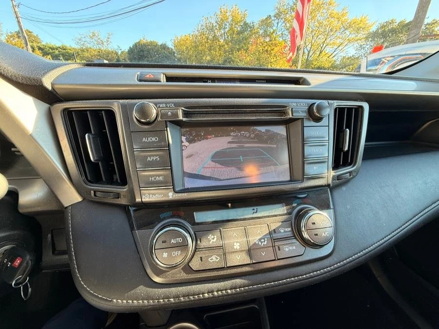 2015 Toyota RAV4 4th Gen - Image 17 of 20