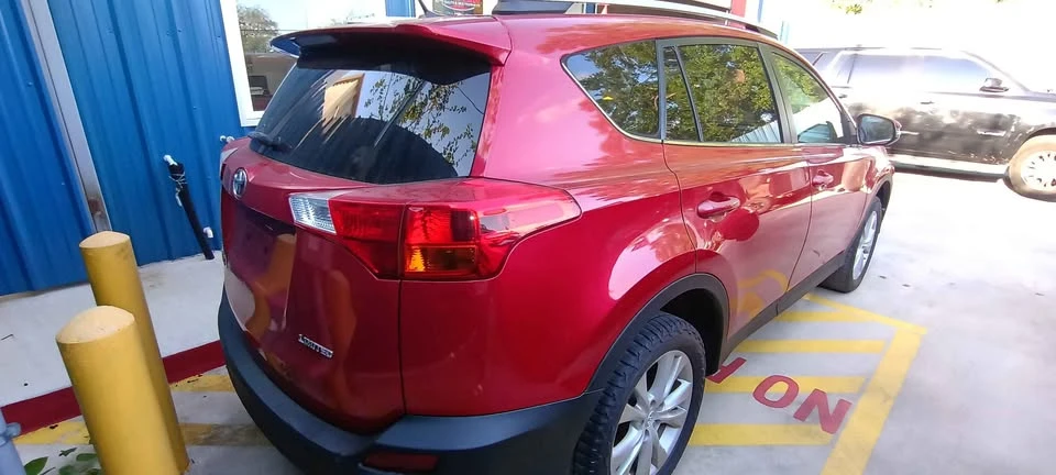 2015 Toyota RAV4 4th Gen - Image 4 of 13