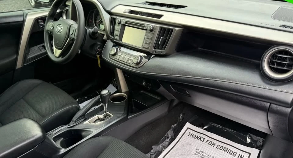 2015 Toyota RAV4 4th Gen - Image 12 of 12