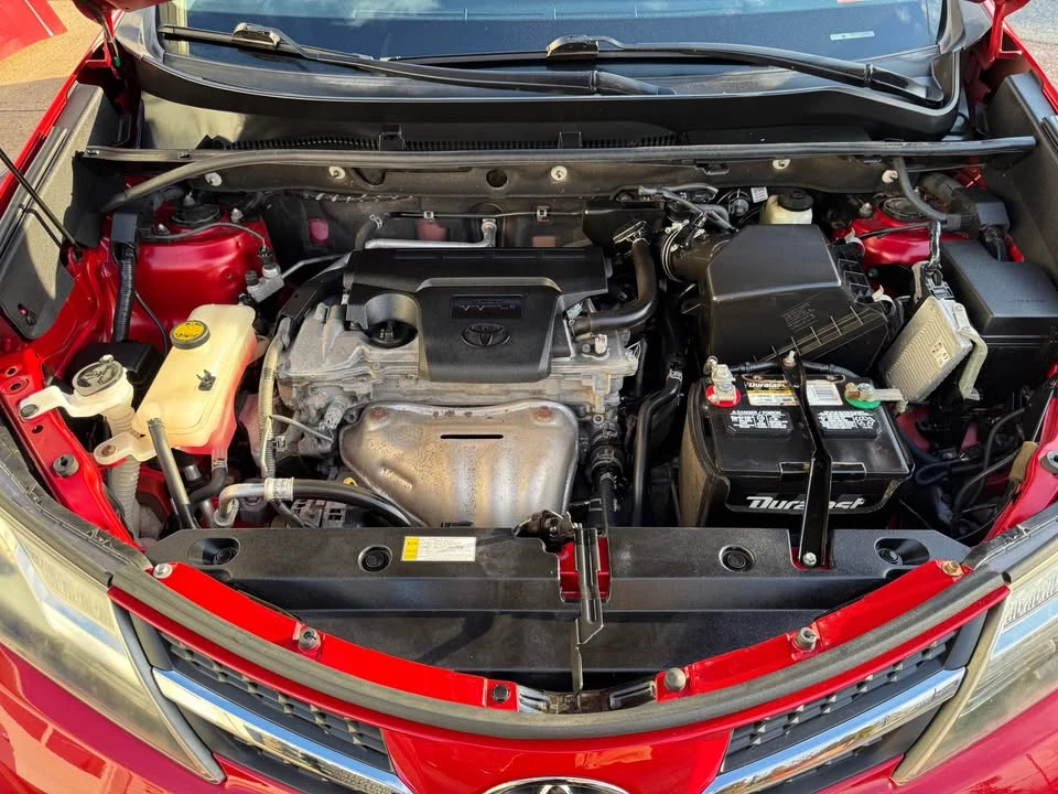 2015 Toyota RAV4 4th Gen - Image 10 of 18
