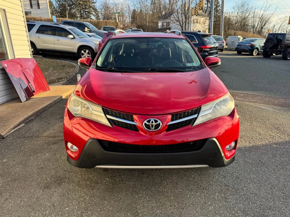 2015 Toyota RAV4 4th Gen - Image 7 of 18