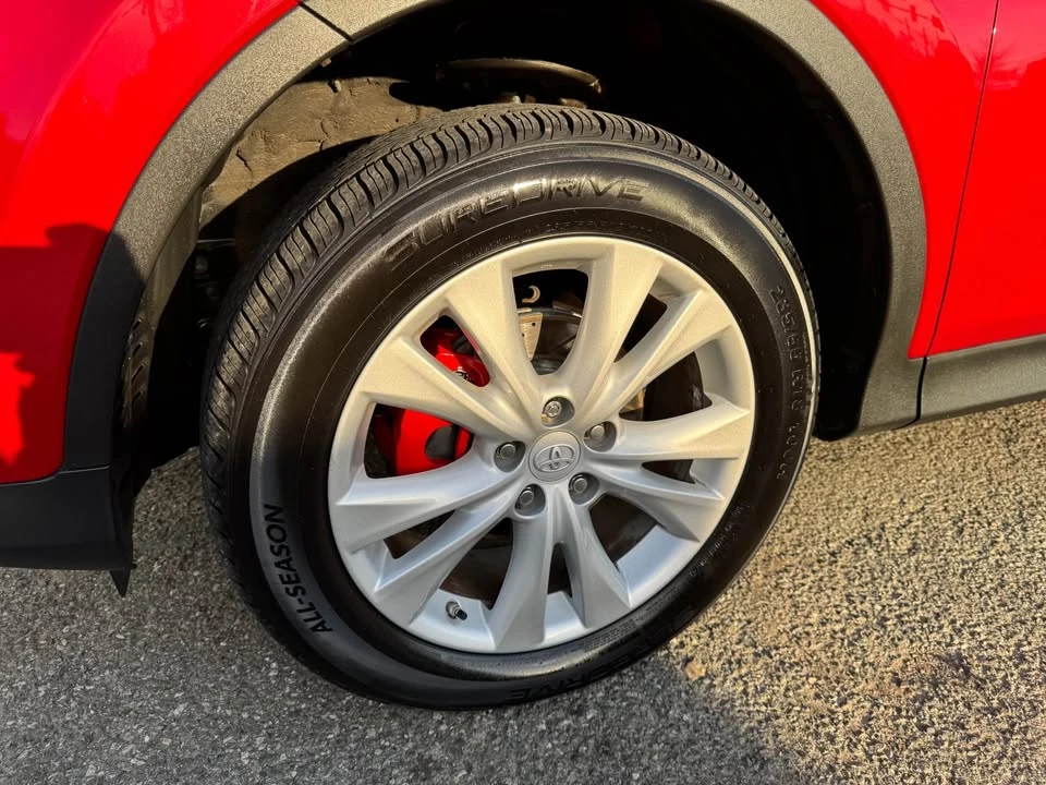 2015 Toyota RAV4 4th Gen - Image 9 of 18