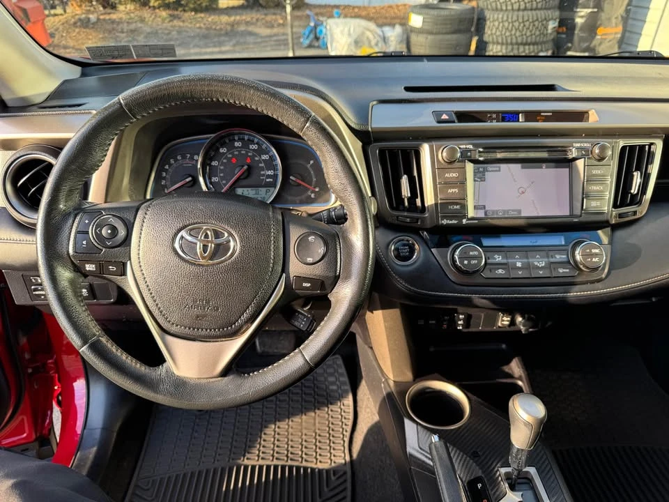 2015 Toyota RAV4 4th Gen - Image 12 of 18