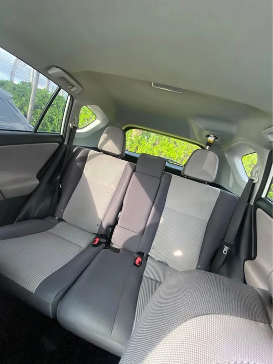 2015 Toyota RAV4 4th Gen - Image 7 of 8