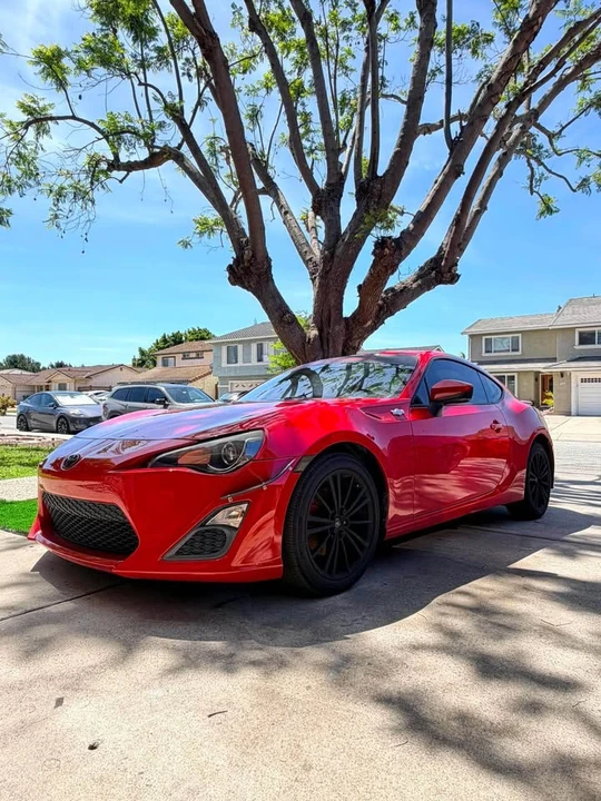 2015 Scion FR-S - Image 2 of 10