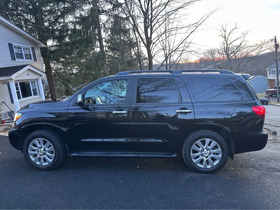 2015 Toyota Sequoia 2nd Gen - Image 4 of 10