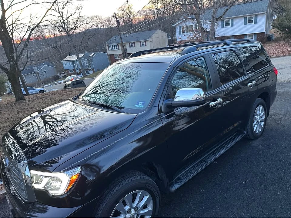 2015 Toyota Sequoia 2nd Gen - Image 5 of 10