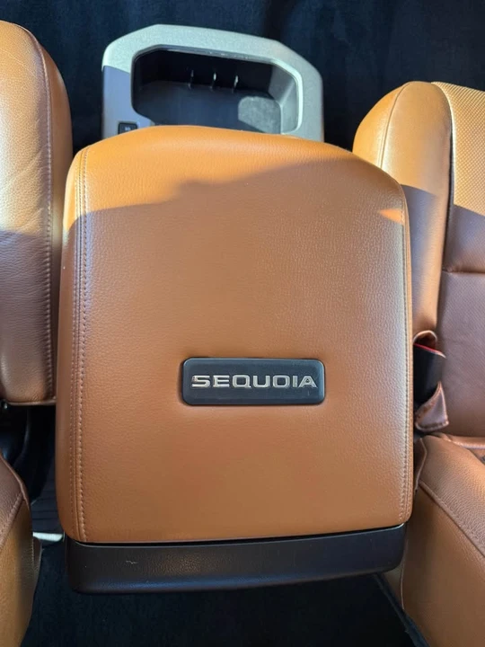 2015 Toyota Sequoia 2nd Gen - Image 15 of 20