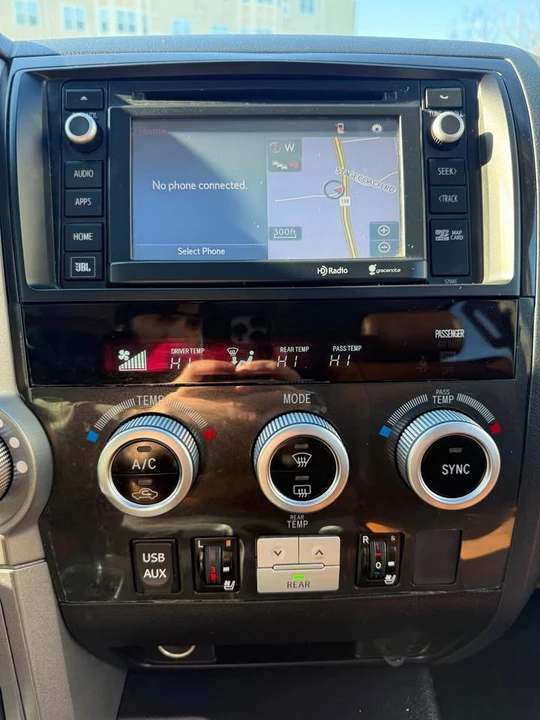 2015 Toyota Sequoia 2nd Gen - Image 10 of 20