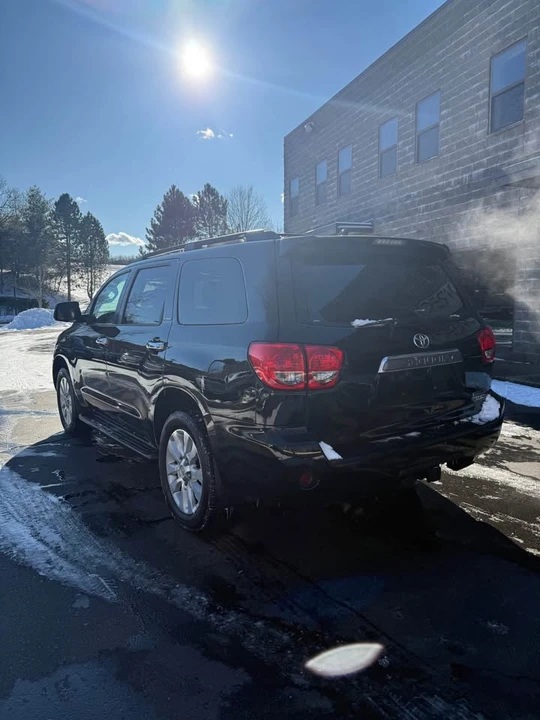 2015 Toyota Sequoia 2nd Gen - Image 3 of 20
