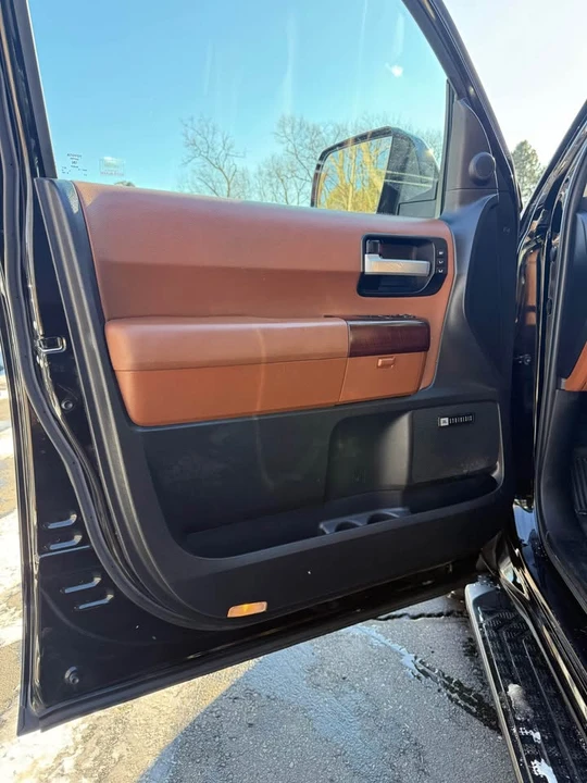 2015 Toyota Sequoia 2nd Gen - Image 5 of 20