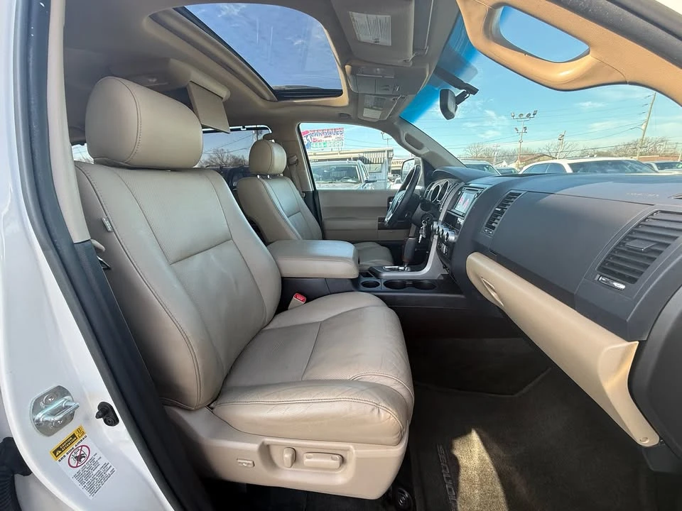2015 Toyota Sequoia 2nd Gen - Image 14 of 18