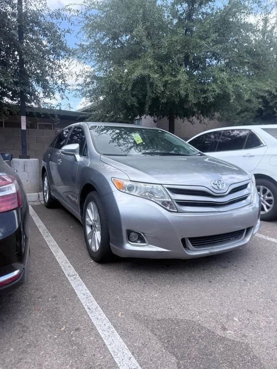 2015 Toyota Venza - Image 7 of 8