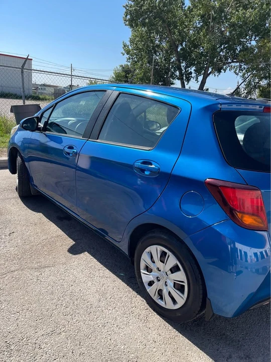2015 Toyota Yaris - Image 3 of 15