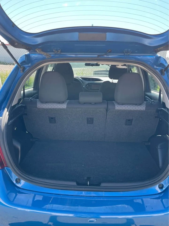 2015 Toyota Yaris - Image 15 of 15