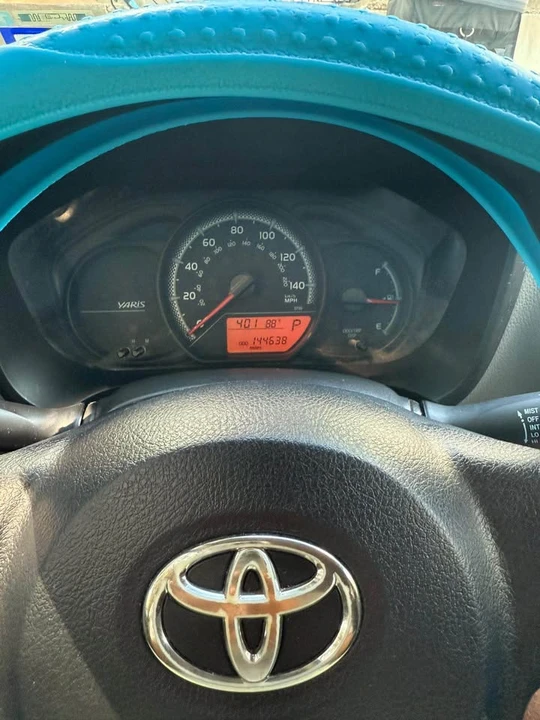 2015 Toyota Yaris - Image 6 of 6