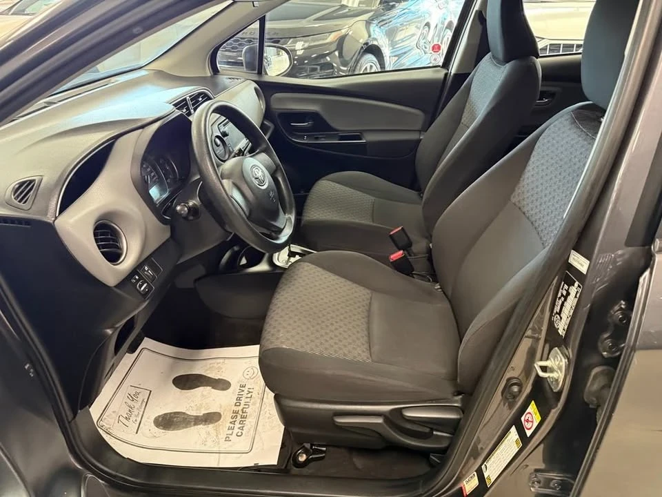 2015 Toyota Yaris - Image 10 of 20