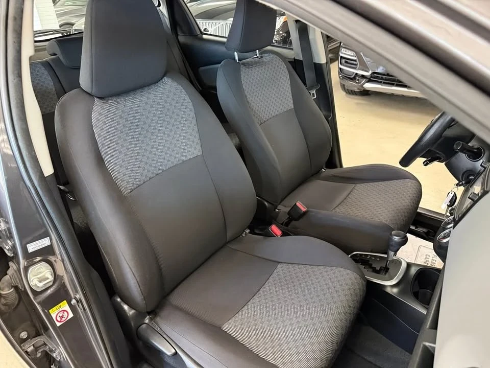 2015 Toyota Yaris - Image 19 of 20