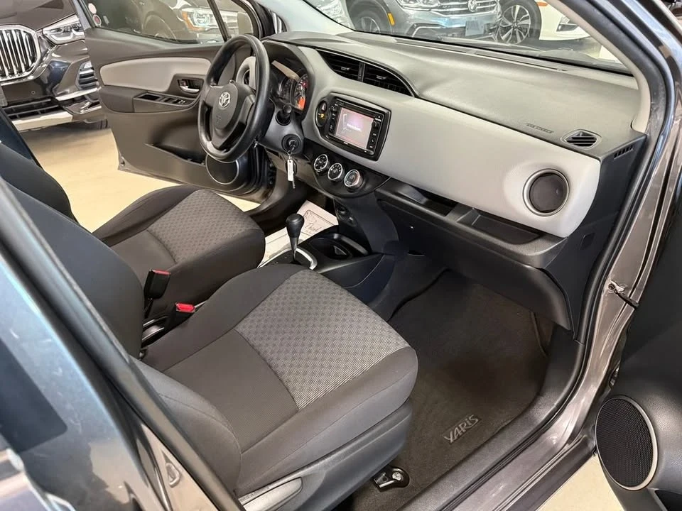 2015 Toyota Yaris - Image 17 of 20