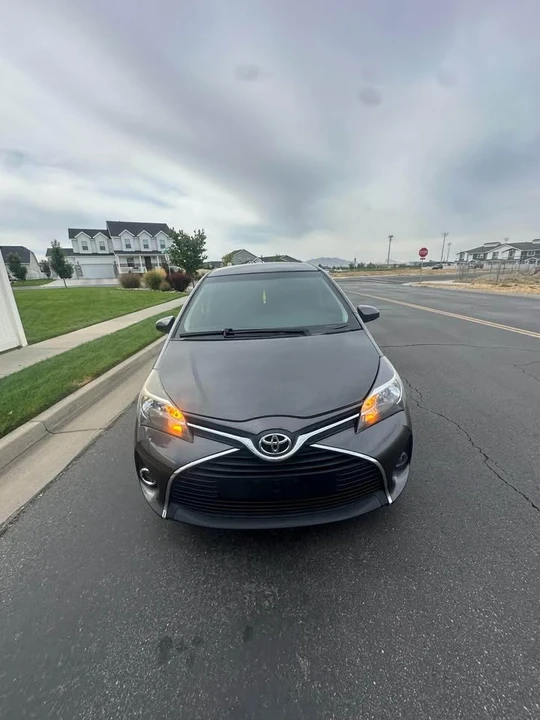2015 Toyota Yaris - Image 13 of 15