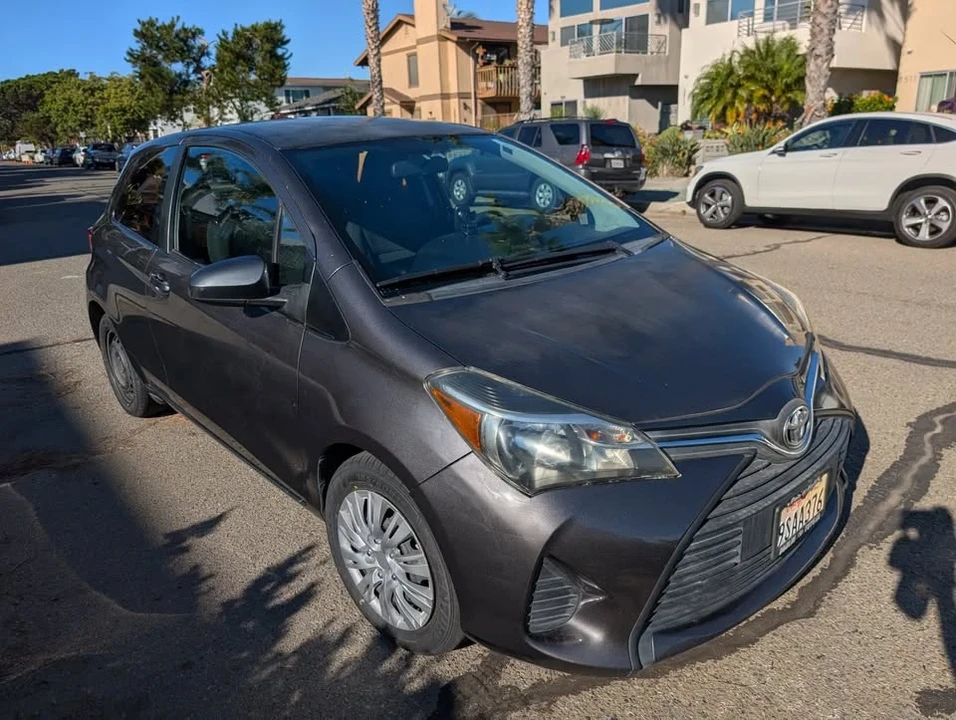 2015 Toyota Yaris - Image 7 of 10