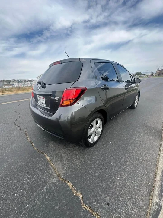 2015 Toyota Yaris - Image 15 of 15