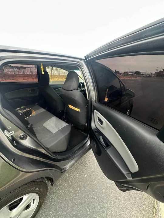 2015 Toyota Yaris - Image 9 of 15
